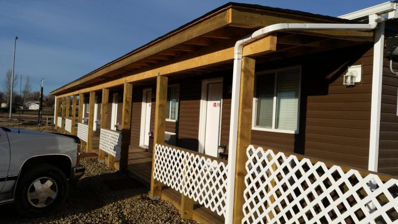 Bear'S Den Lodge Shaunavon Εξωτερικό φωτογραφία