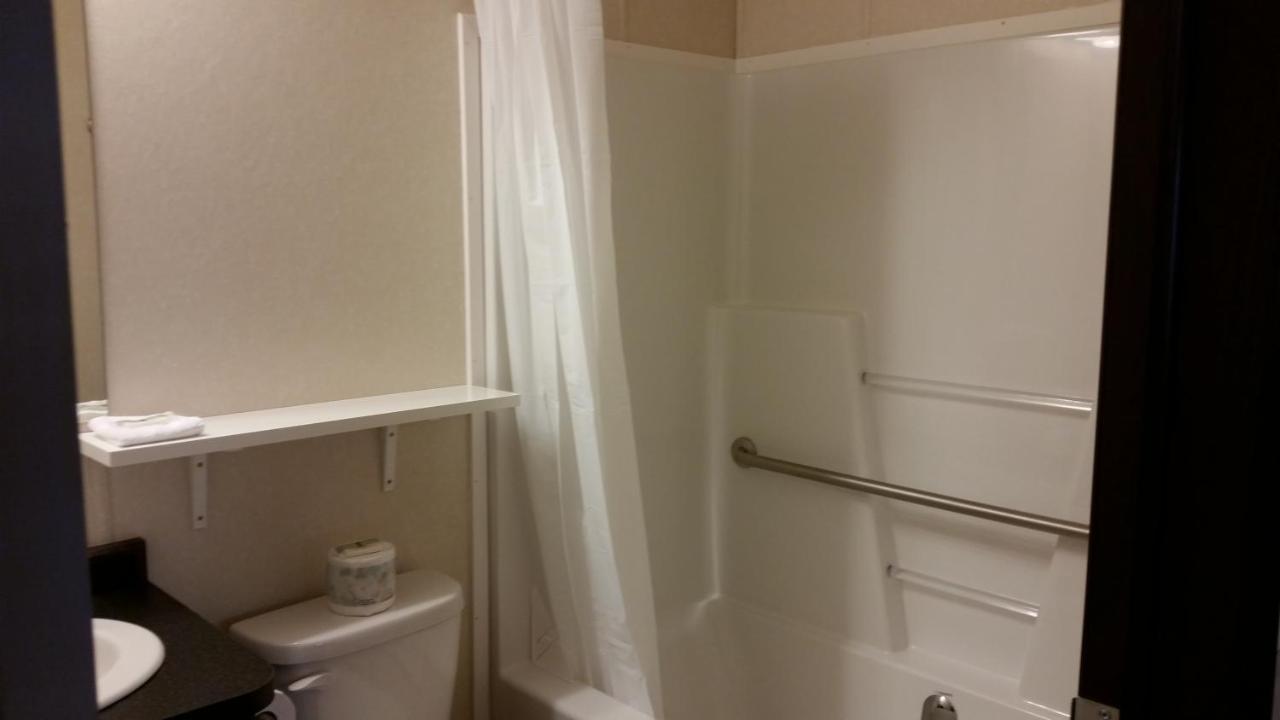 Bear'S Den Lodge Shaunavon Εξωτερικό φωτογραφία