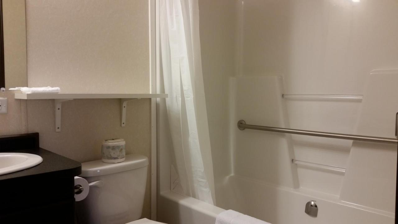 Bear'S Den Lodge Shaunavon Εξωτερικό φωτογραφία